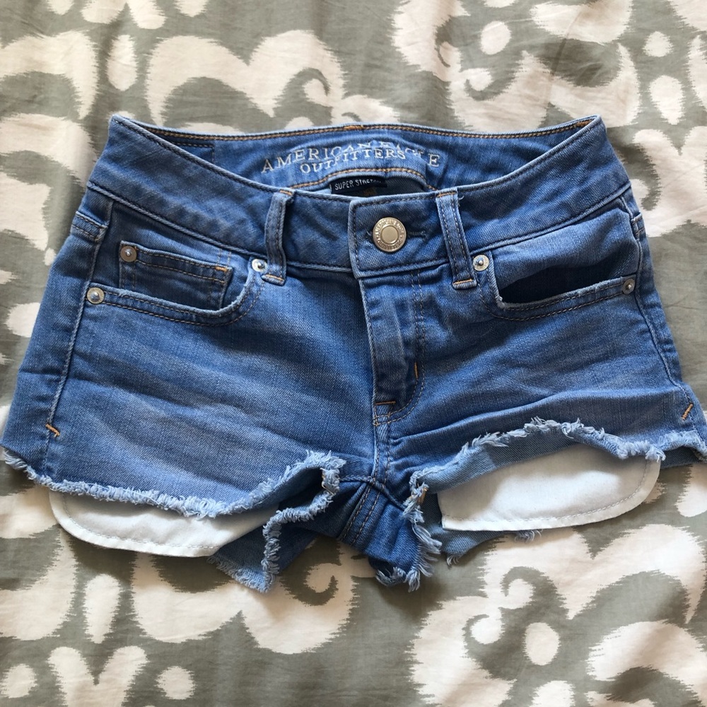 AEO SHORTIE SHORTS